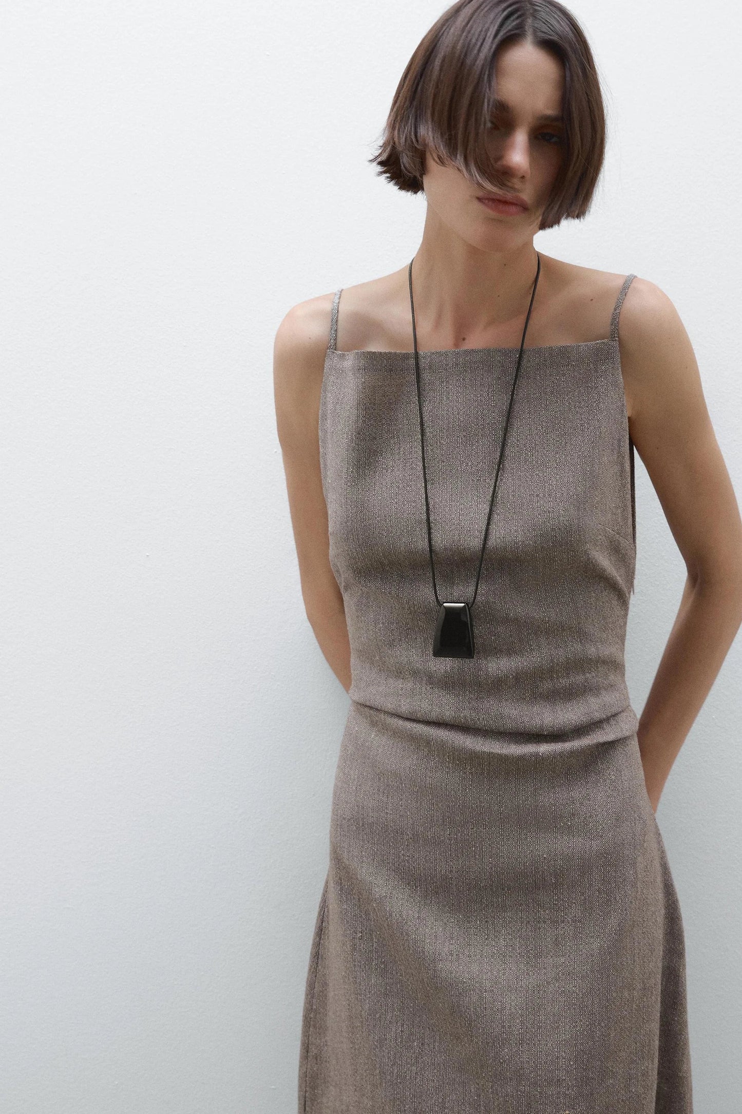 Vestido largo fluido de mezcla de lino