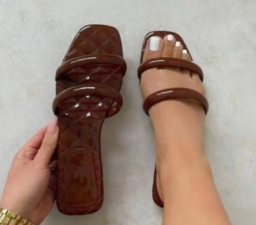 Women's Sandals And Slippers For Women's Outer Wear Solid Color Flat-bottomed Sandals And Slippers For Women