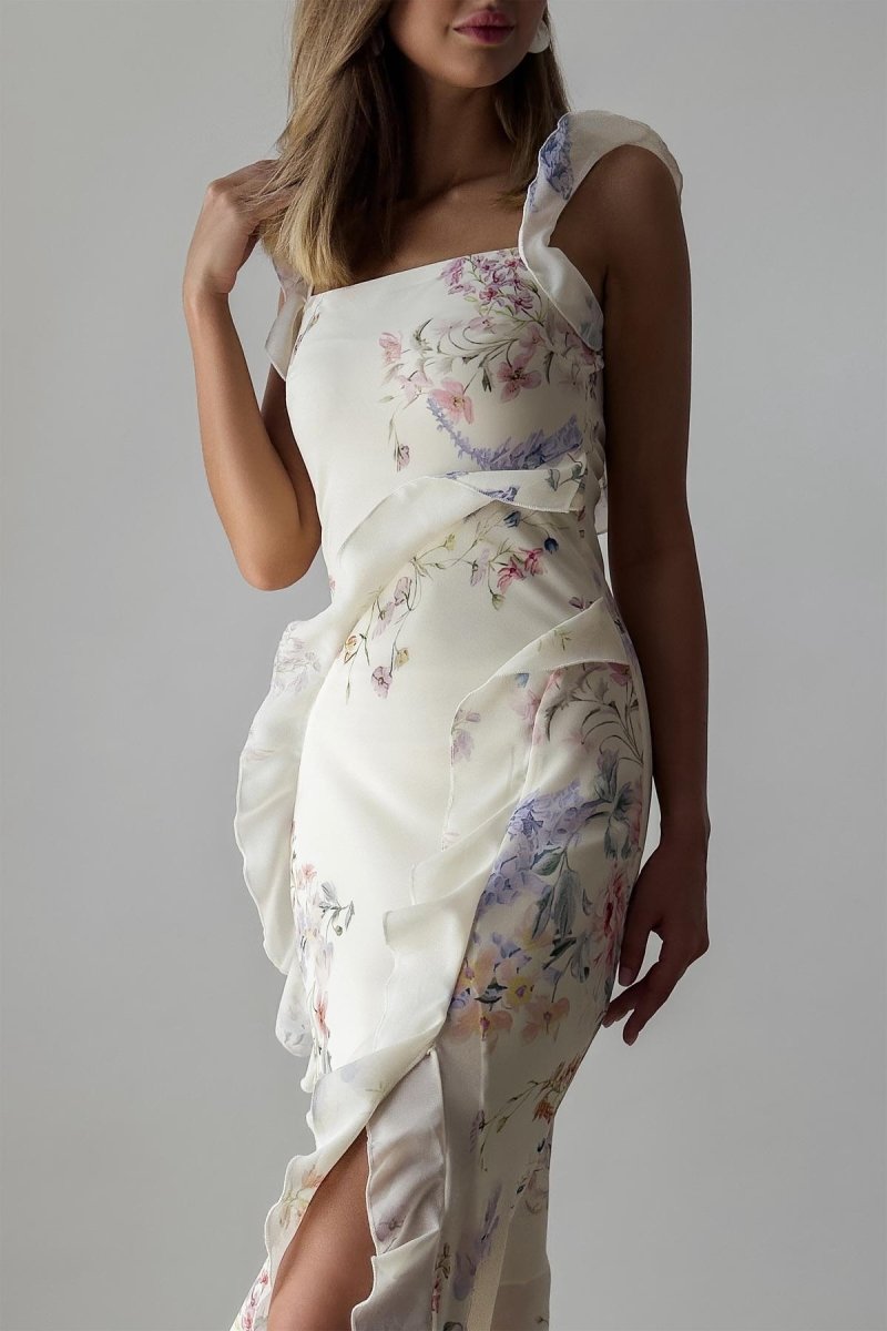 Naomi – Camisole-Midikleid mit Schlitz und Blumenmuster und Rüschenbesatz