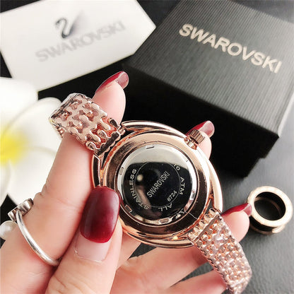 Lustra Halo Watch