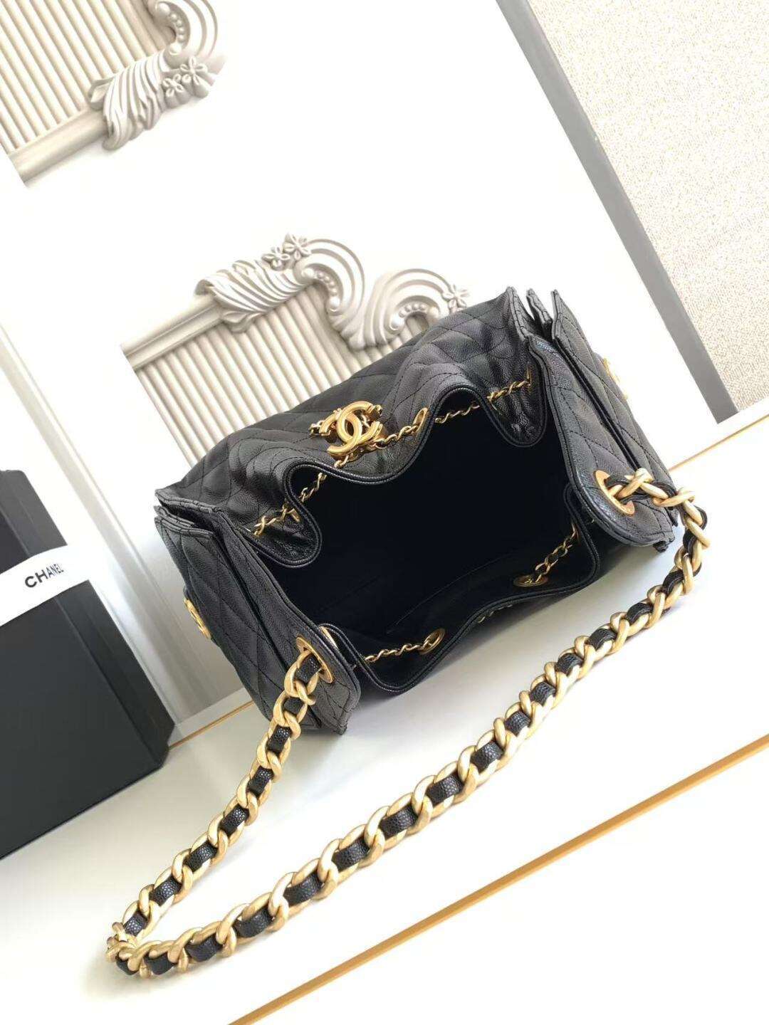 CHNL 25 Pequeño Hobo Negro