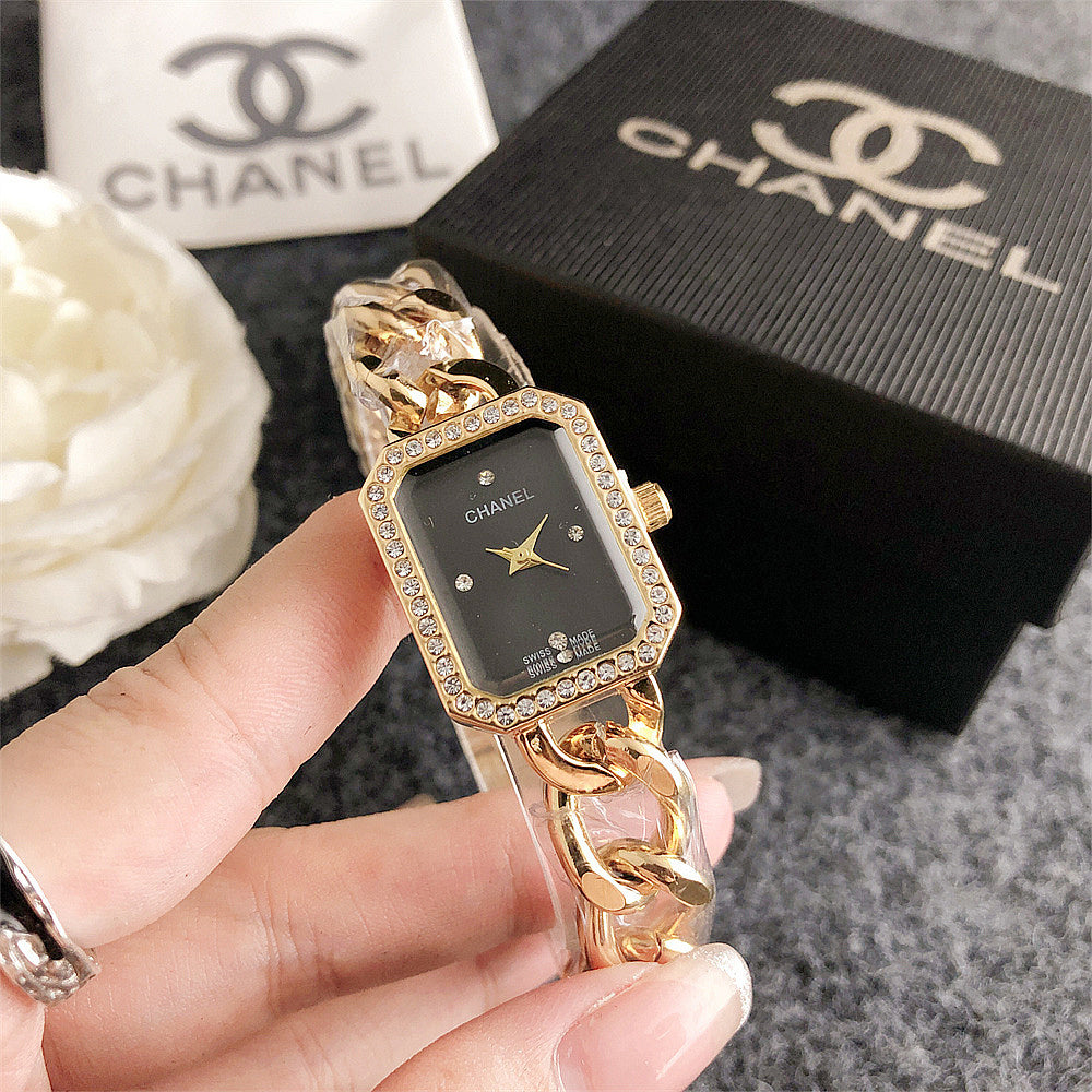 Lunéa Charm Watch