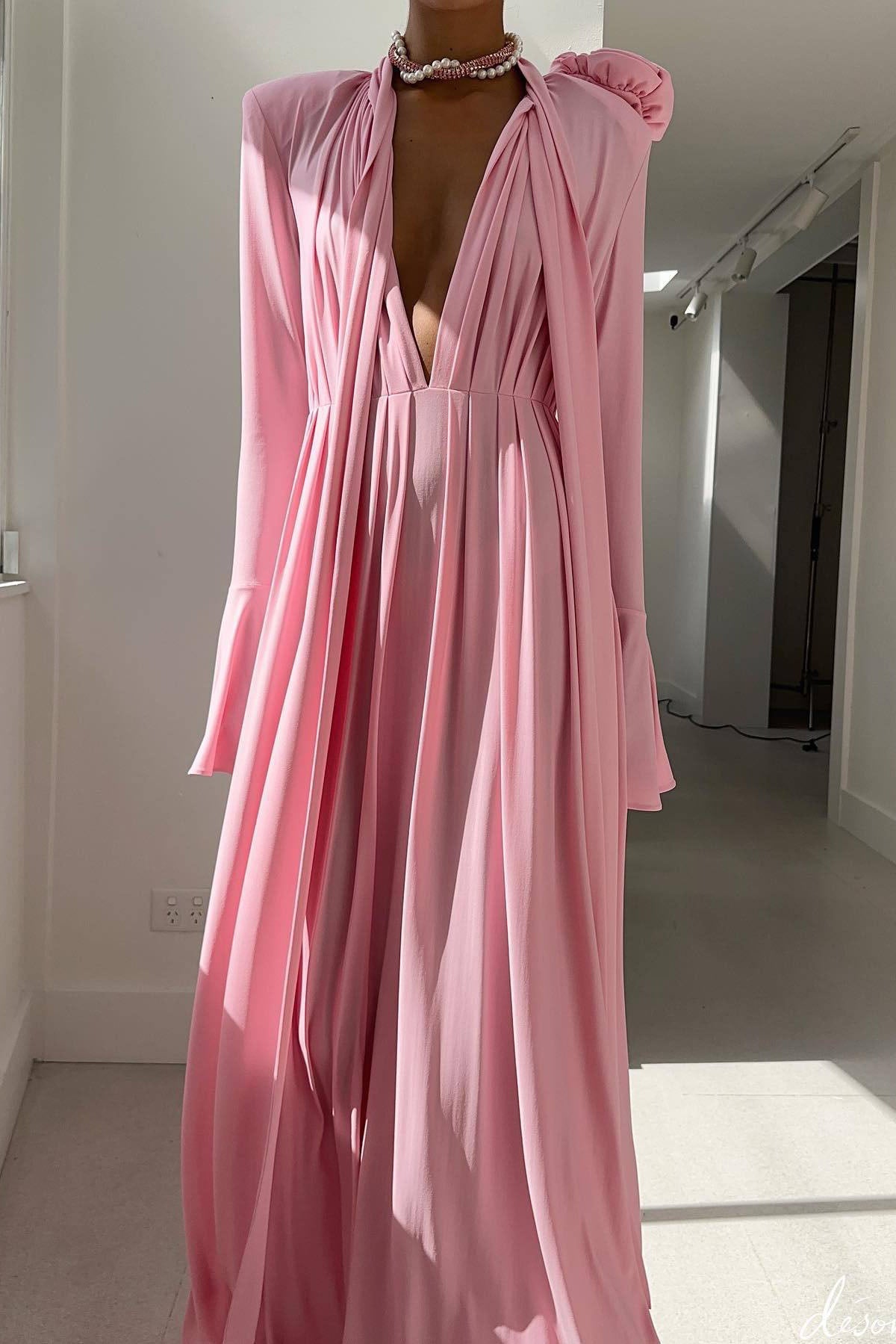 Vestido largo vintage de lujo con escote halter, corte en V profundo y estampado floral 3D