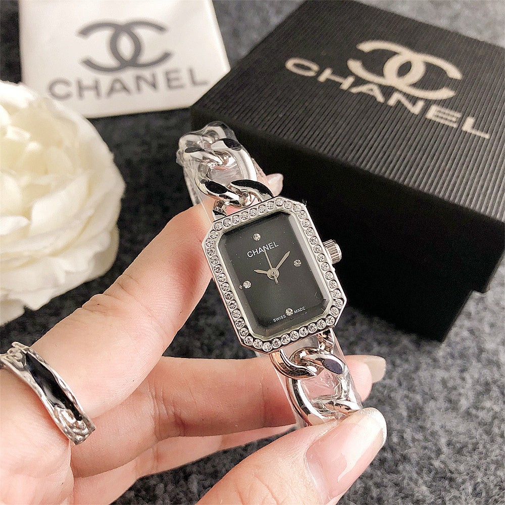 Lunéa Charm Watch