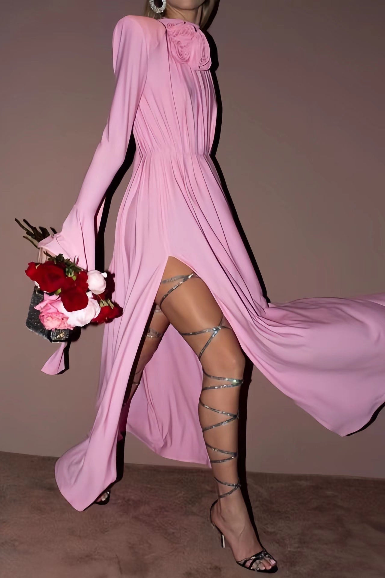 Vestido largo vintage de lujo con escote halter, corte en V profundo y estampado floral 3D