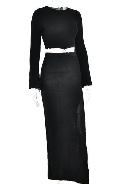 Conjunto de punto con cuello redondo y falda con abertura