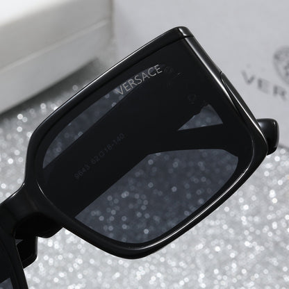 Square Luxe