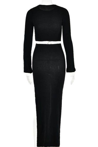 Conjunto de punto con cuello redondo y falda con abertura