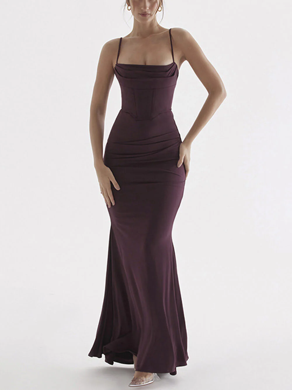 Vestido largo de noche con cola de pez, corsé fruncido y escote cuadrado