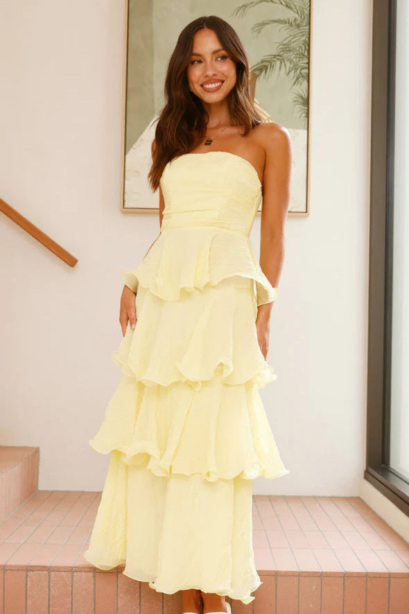 Vestido midi sexy y elegante sin tirantes ni espalda descubierta con capas