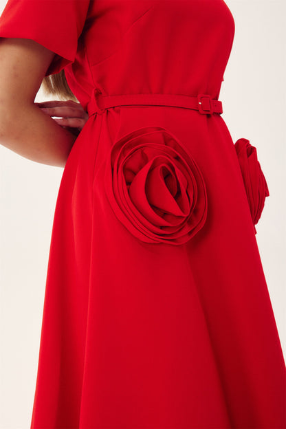 Vestido midi de manga corta con apliques florales Grace