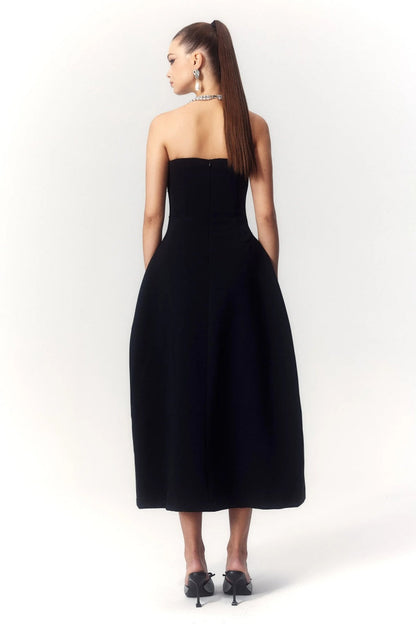 Vestido midi sin mangas con adornos de cristales Verna