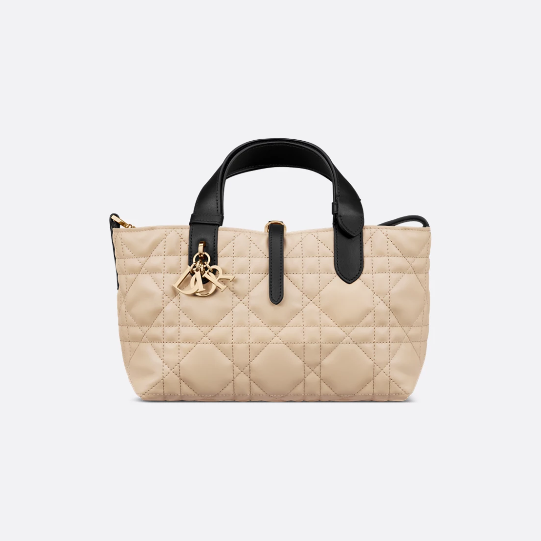 DR Toujours kleine Tasche