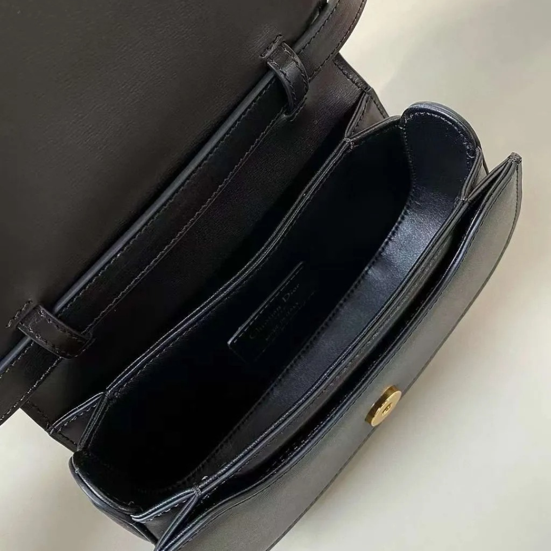 DR 30 Montaigne Avenue Medium Bag With Top Handle