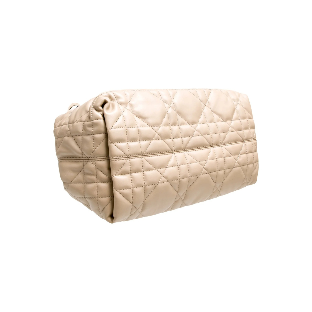DR Toujours kleine Tasche