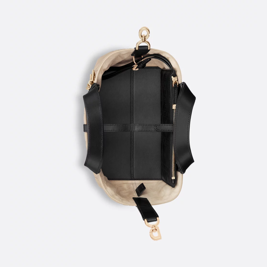 DR Toujours kleine Tasche