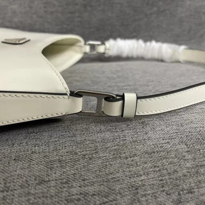 PRD Cleo Schultertasche aus gebürstetem Leder