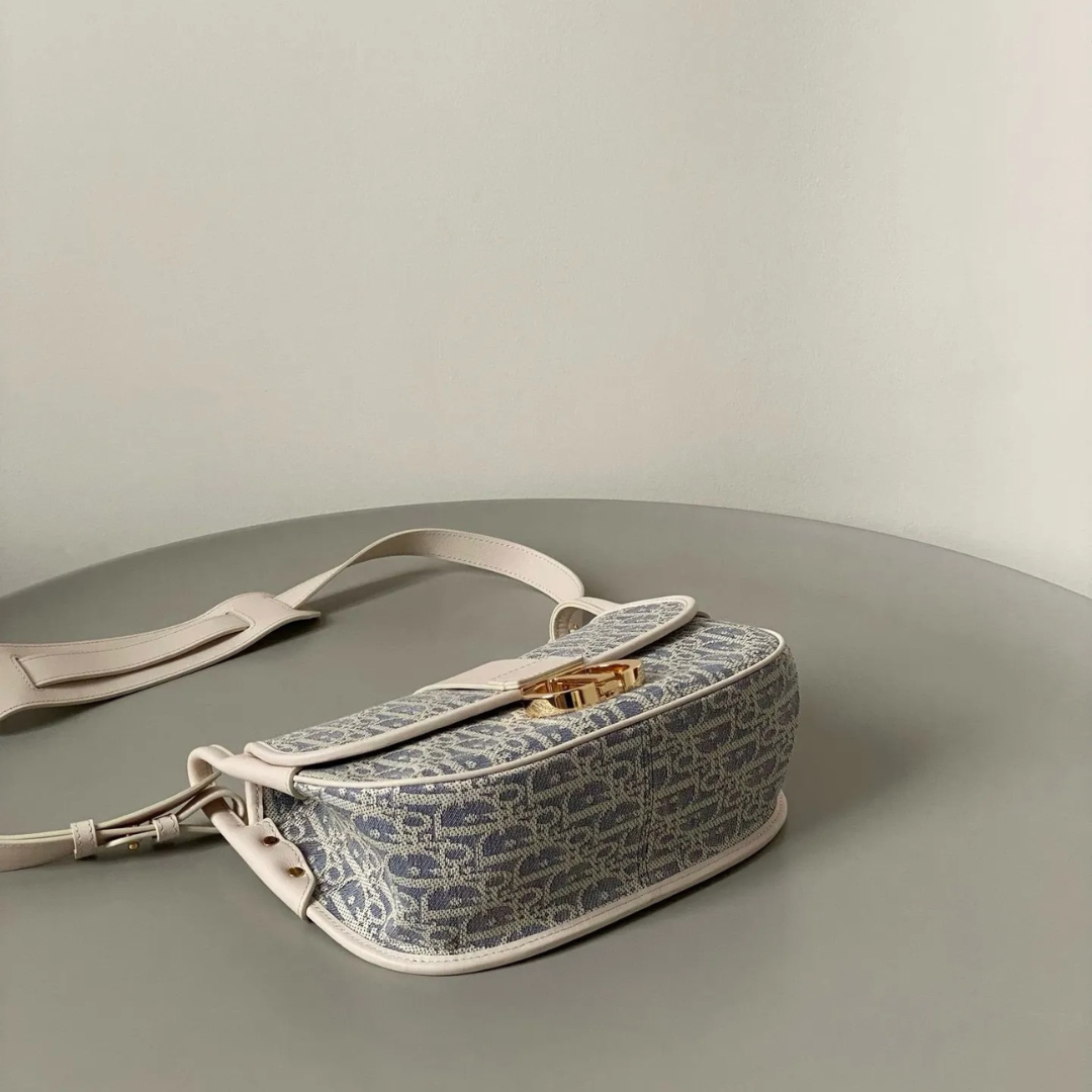 DR Borsa media 30 Montaigne