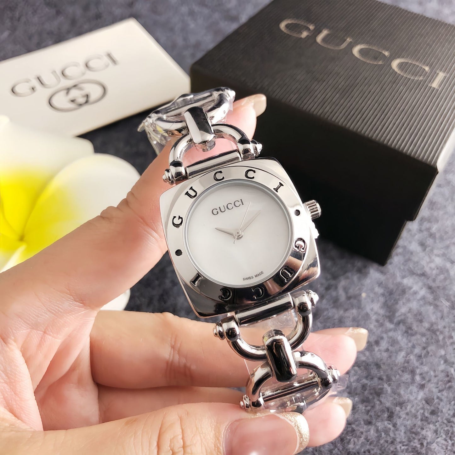 Velora Icon Watch Plus