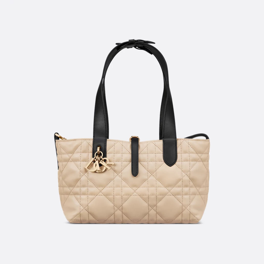 DR Toujours kleine Tasche
