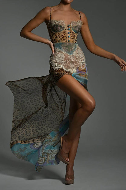 Whispers of the Wild – Maxikleid mit Taillenbindung