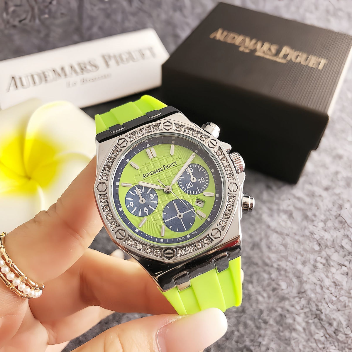 Monarch Chrono