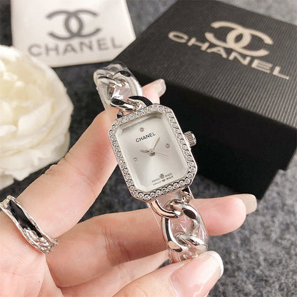 Lunéa Charm Watch