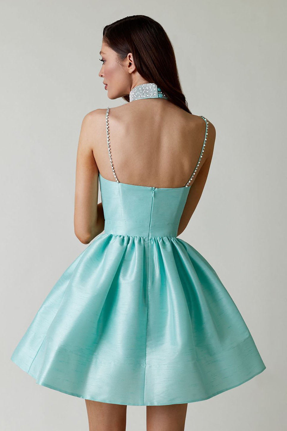 Minivestido fruncido de cintura alta y esponjoso