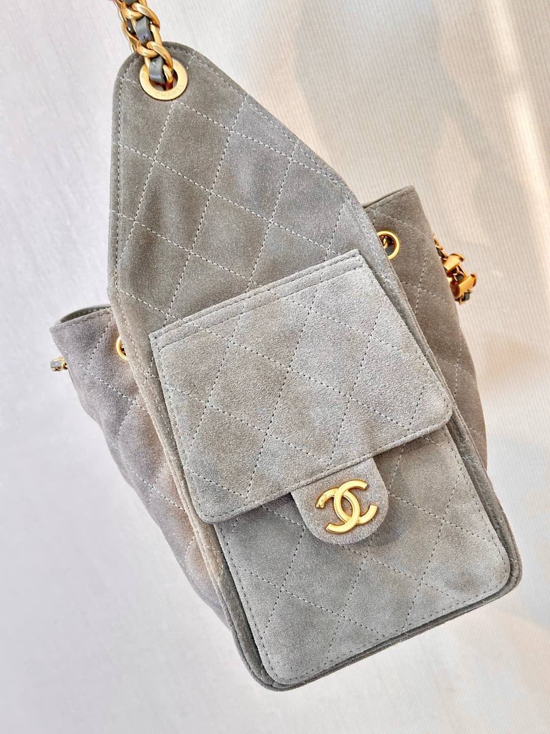 CHNL 25 Pequeño Hobo Gris