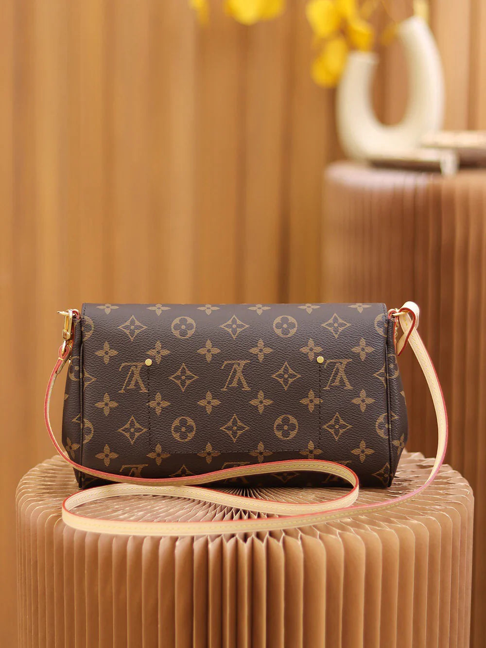 LV Favorito Monograma