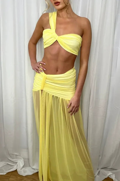 Top de bikini sexy con falda de malla en la cadera