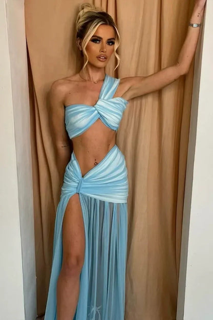 Top de bikini sexy con falda de malla en la cadera