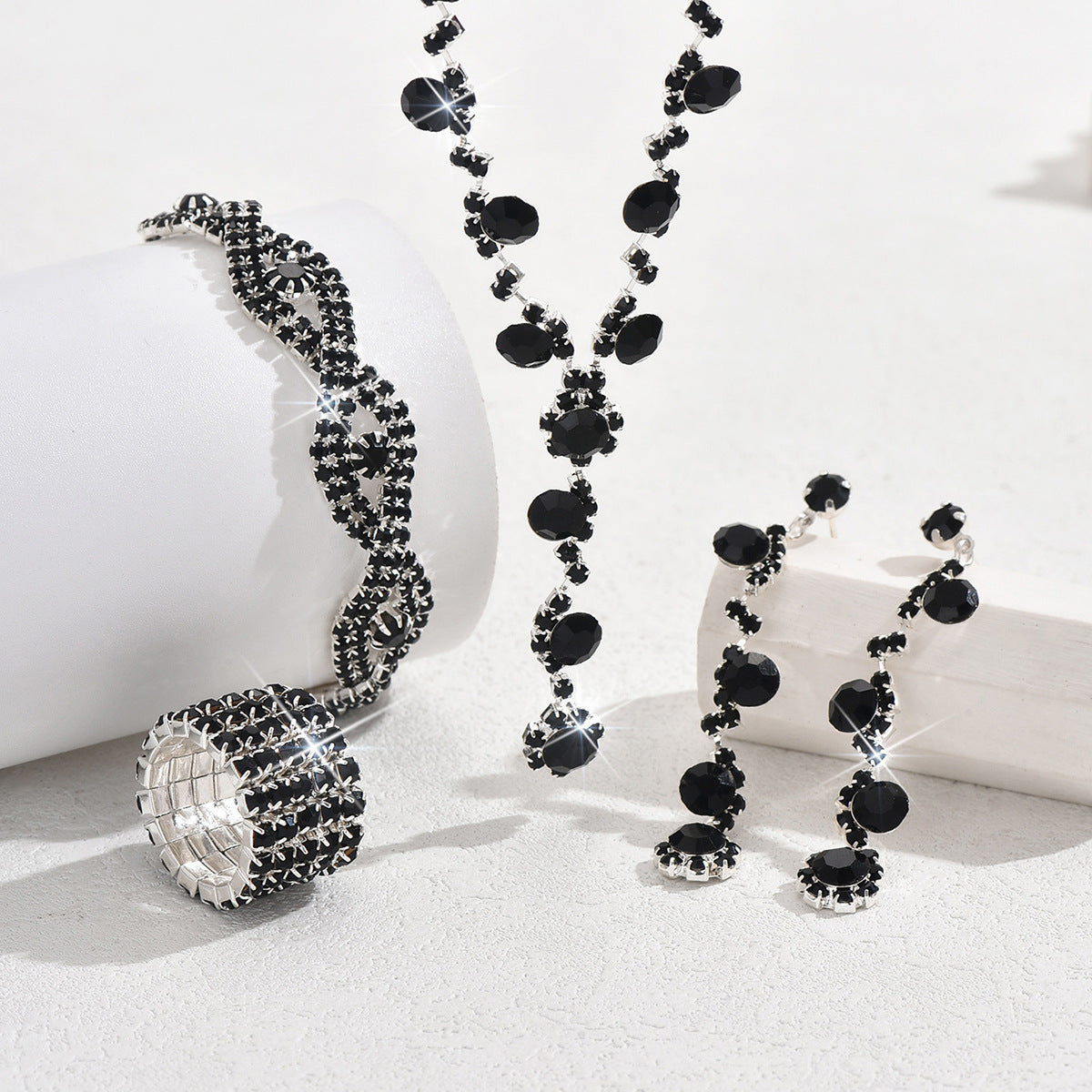 Fashion Crystal Necklace Ear Stud Bracelet Jewelry Accessories