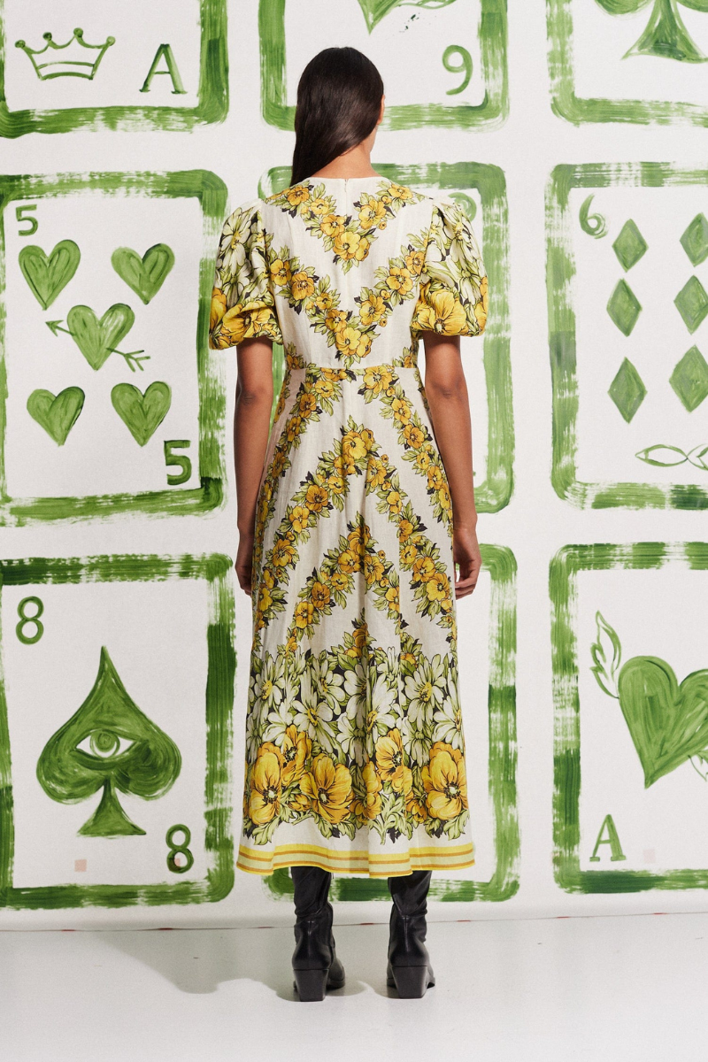 Vestido largo floral con cuello redondo Rosalinde en amarillo