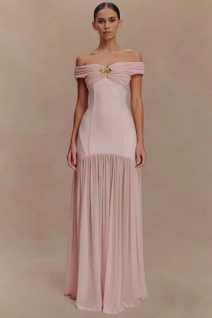 Vestido largo sexy sin espalda y con hombros descubiertos