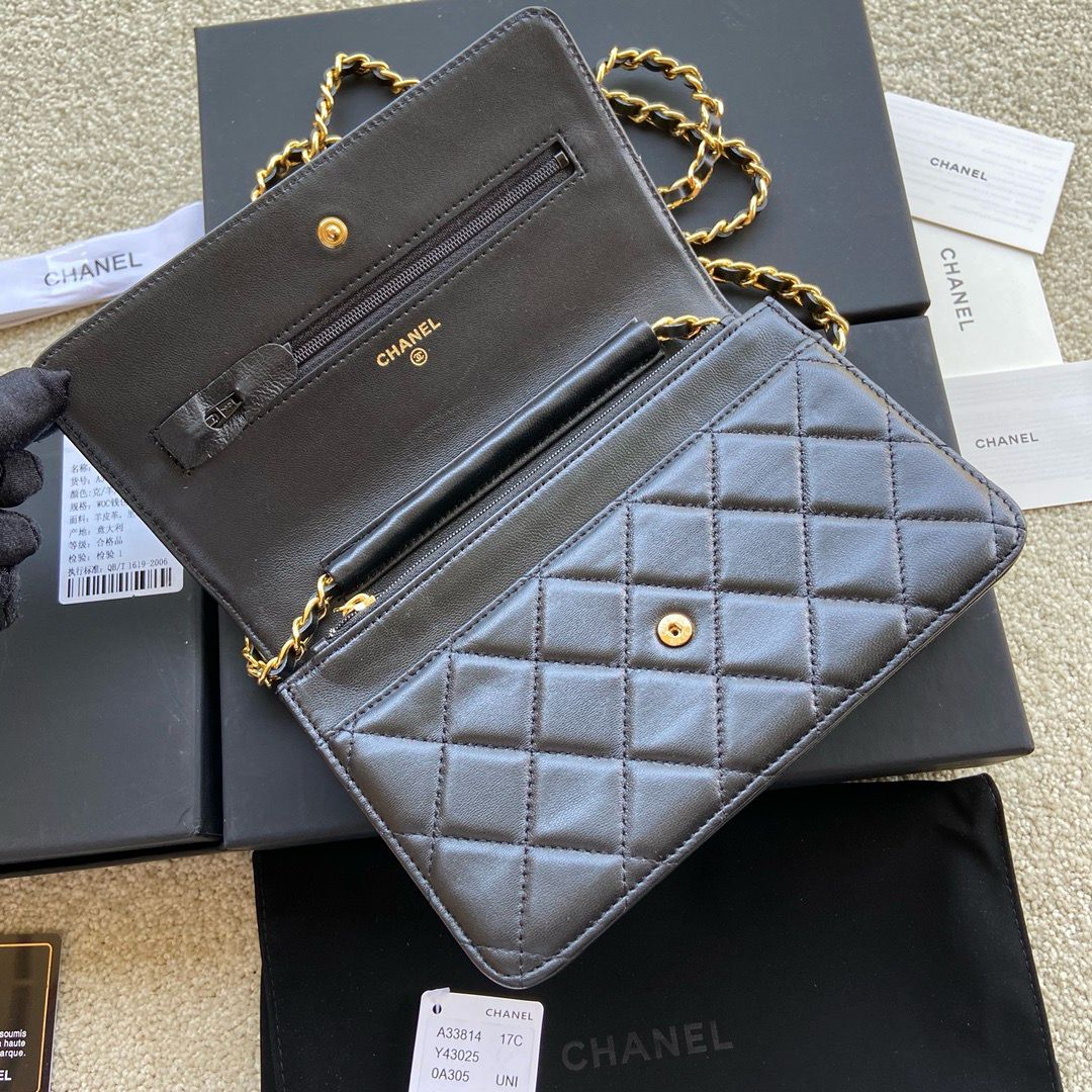 CC Classic WOC Piel de cordero Negro