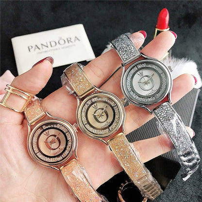 P A N D O R A Mirela