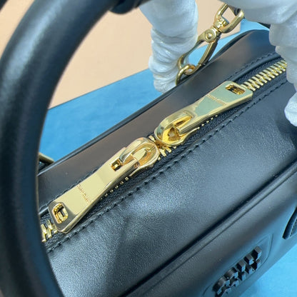 VICTORIA™ Elegance Hobo Bag