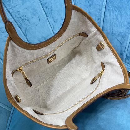 VALORA™ Classic Tote Brown
