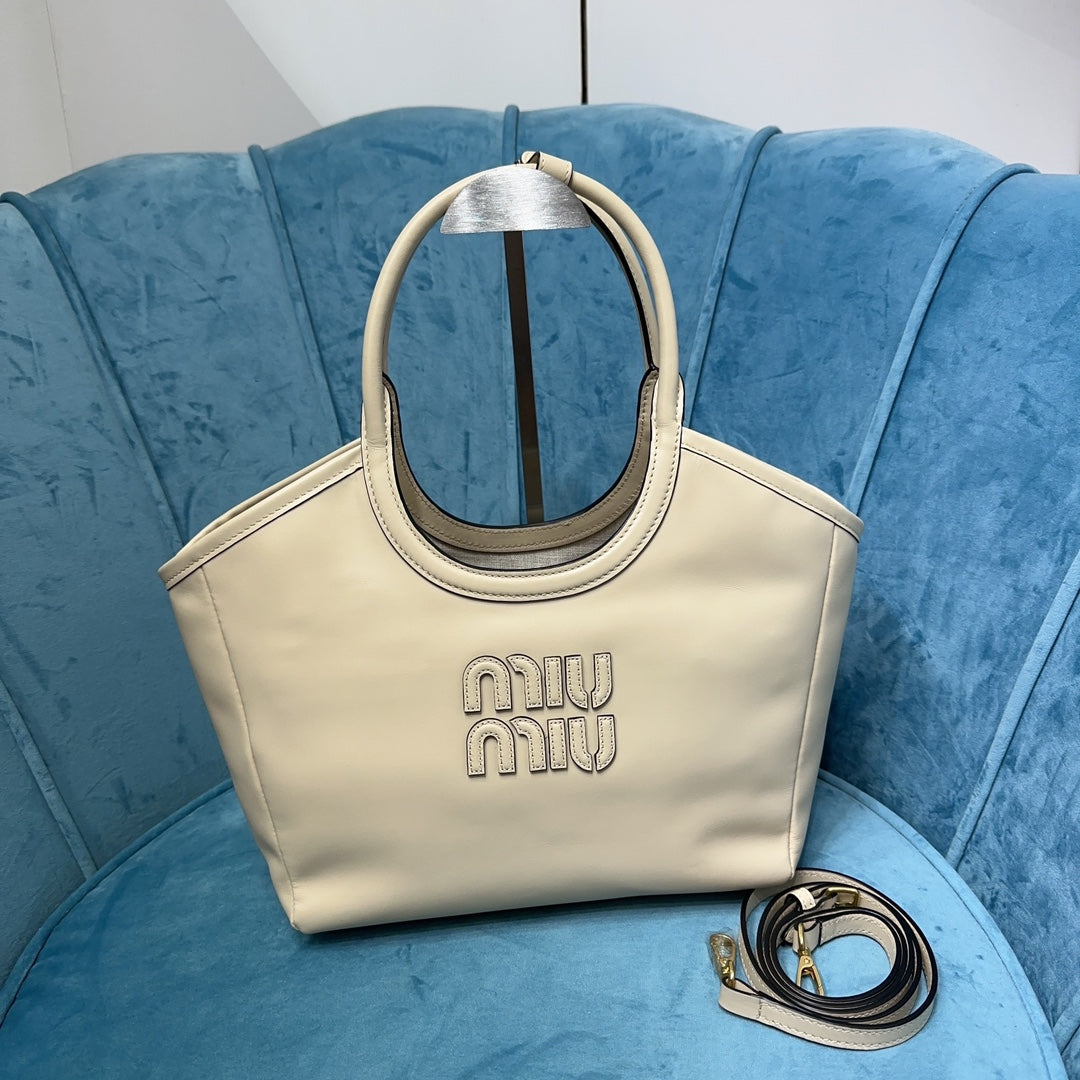 VALORA™ Classic Tote White