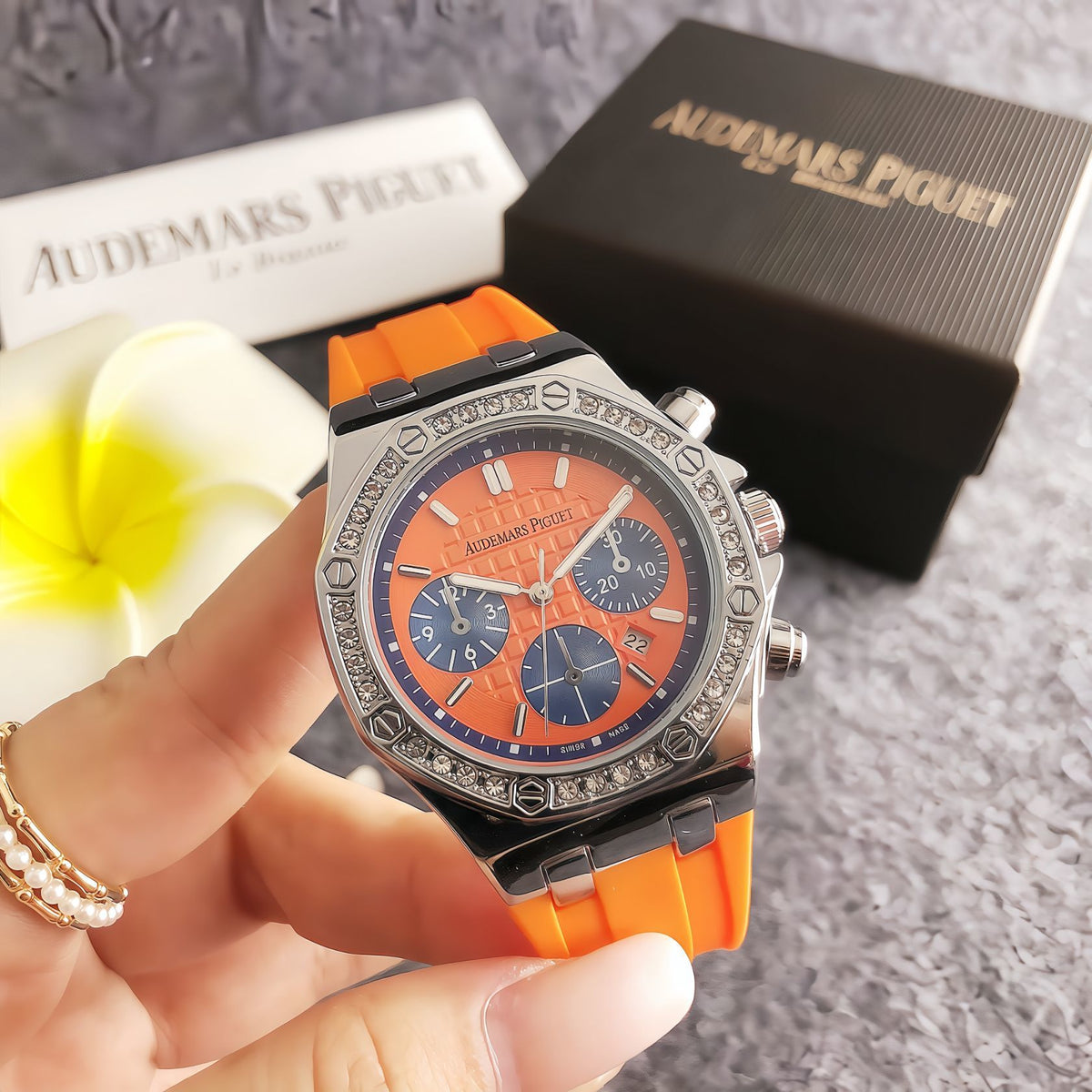 Monarch Chrono
