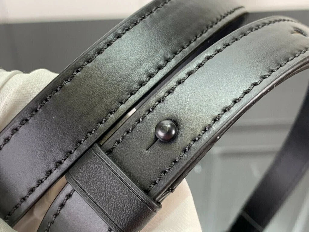 Cartera Vertical Portátil LV