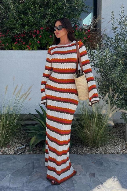 Calista – Gewebtes, rückenfreies Maxi-Strickkleid mit Zickzackmuster