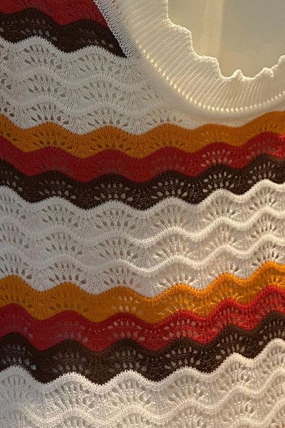 Calista – Gewebtes, rückenfreies Maxi-Strickkleid mit Zickzackmuster