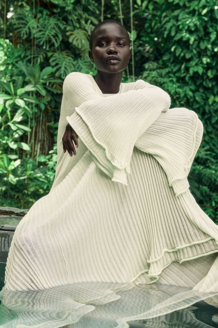 Vestido largo de punto de manga larga con volantes Clara