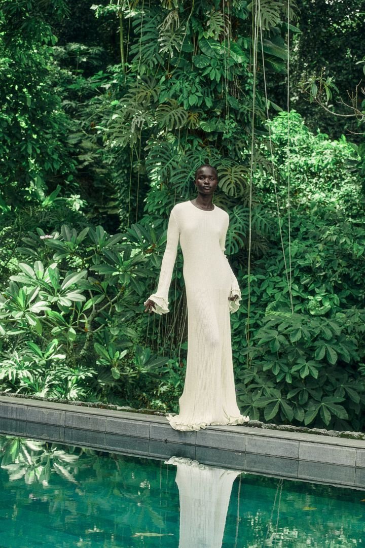 Vestido largo de punto de manga larga con volantes Clara