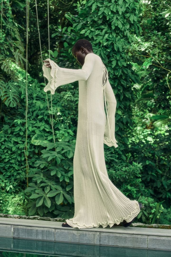 Vestido largo de punto de manga larga con volantes Clara