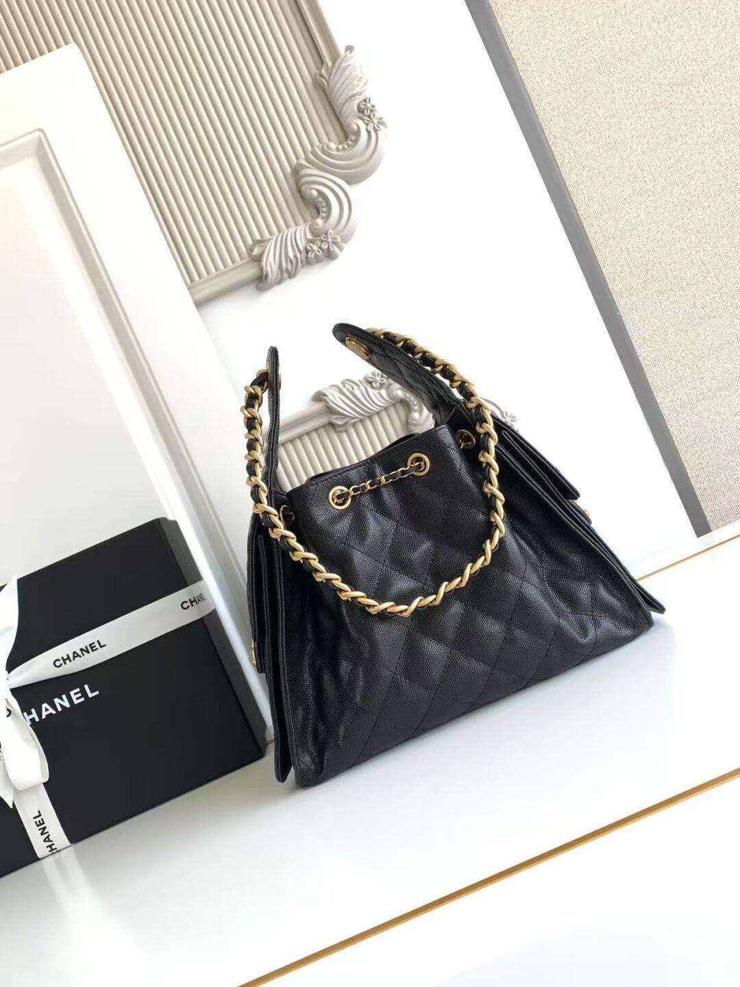 CHNL 25 Pequeño Hobo Negro