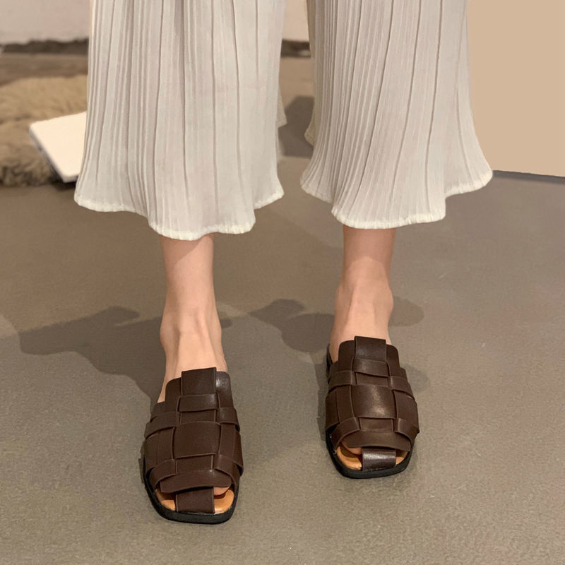 Sandalias y pantuflas Baotou Drag para mujer, de estilo retro, con suela suave y antideslizantes, a la moda.