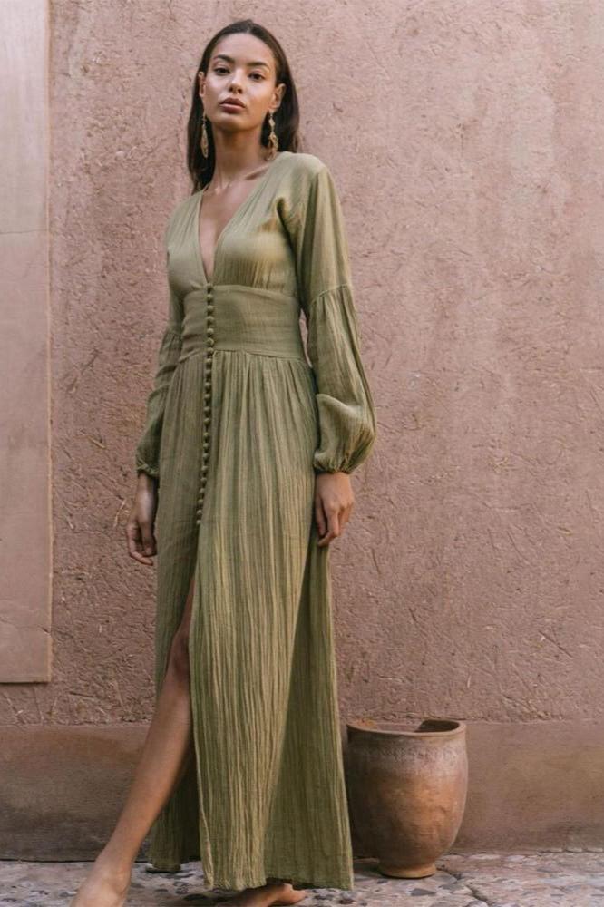 Vestido largo de lechera plisado con cuello en V de Giselle